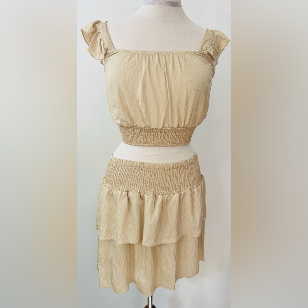 Elegant Beige Skirt Set